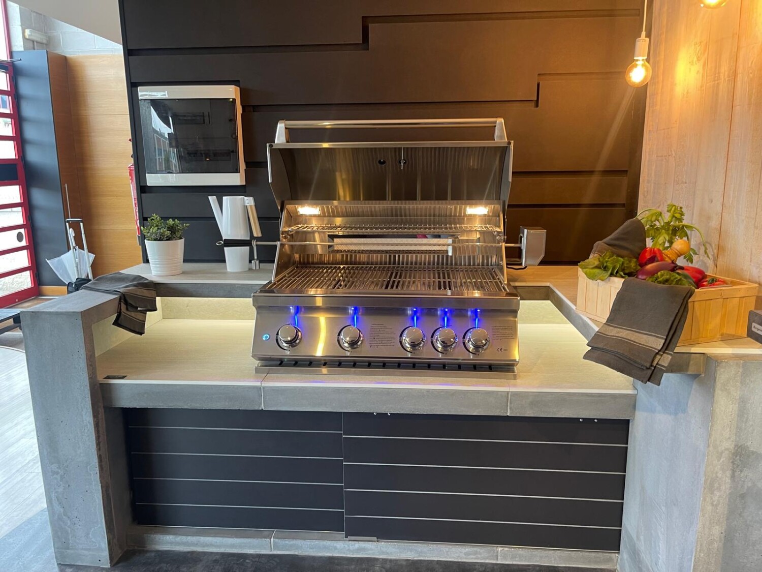 Tahuna 4-Burner Built-In BBQ – 304 Stainless Steel LPG - Image 3